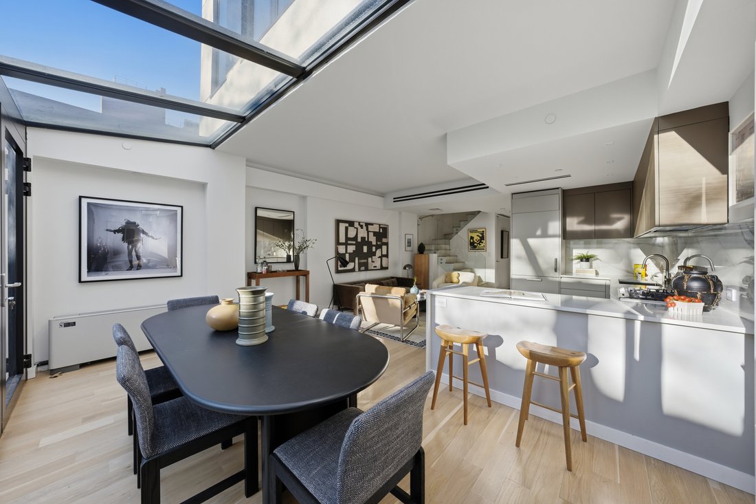 Condo in New York, New York, United States 2 - 18553067