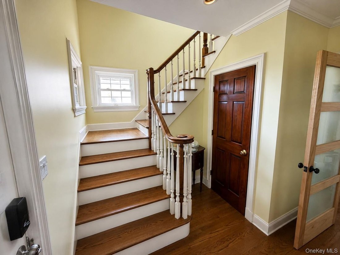 House in White Plains, New York, United States 2 - 18512536