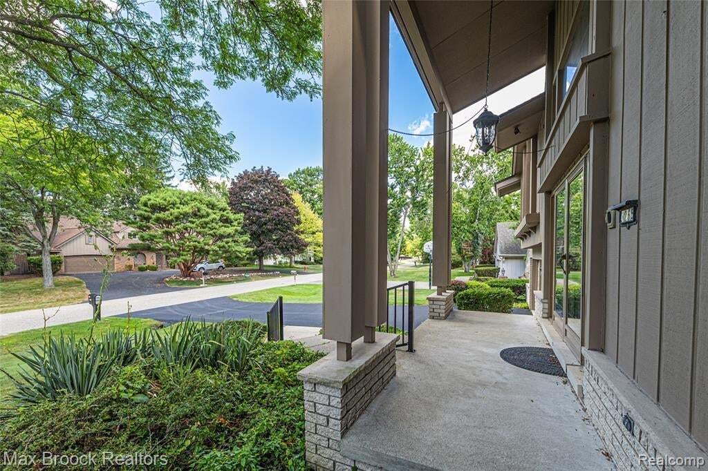 House in Orchard Lake Village, Michigan, United States 2 - 18551575