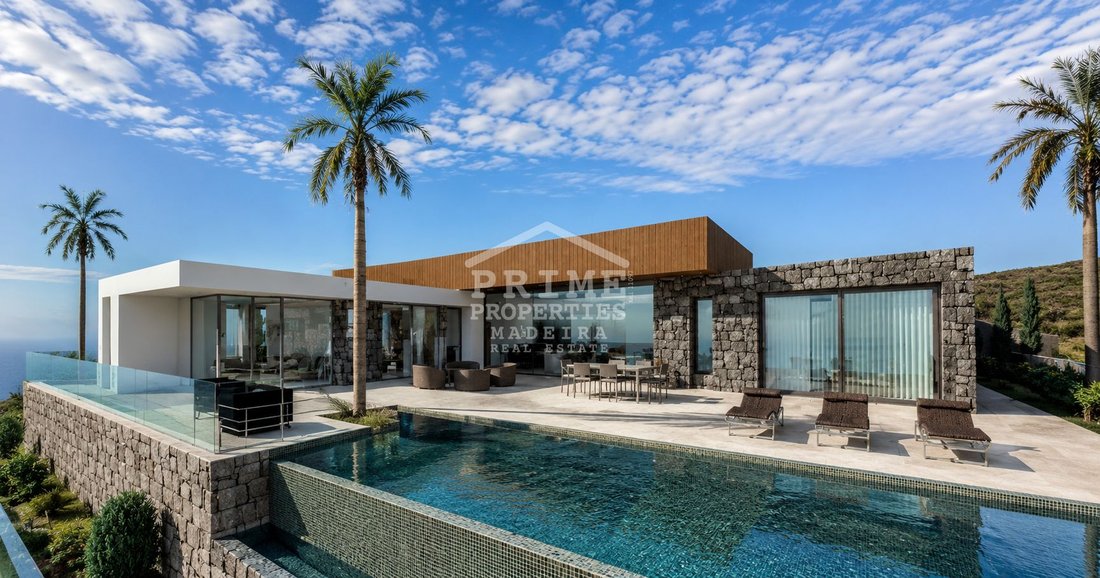 Villa in Arco da Calheta, Madeira, Portugal 1 - 14538526