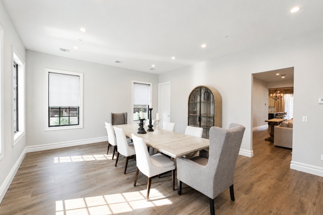 House in New York, New York, United States 4 - 18553050