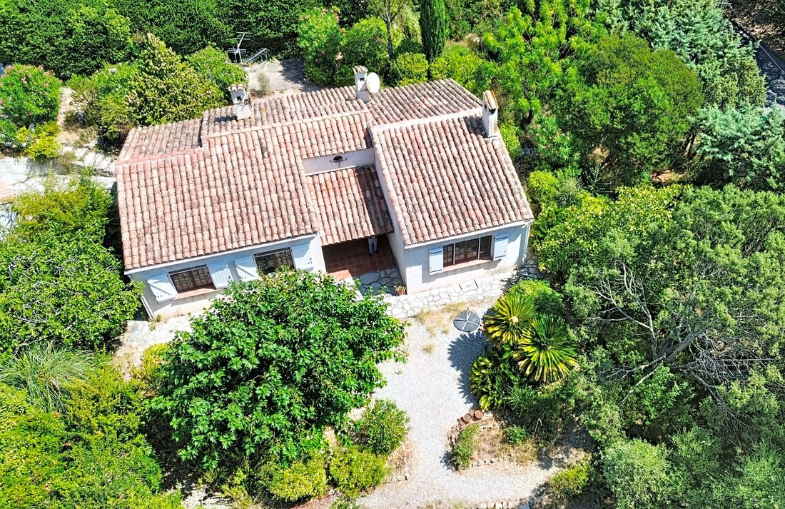 Villa in Exterieurs, Frejus, France 1 - 18520328