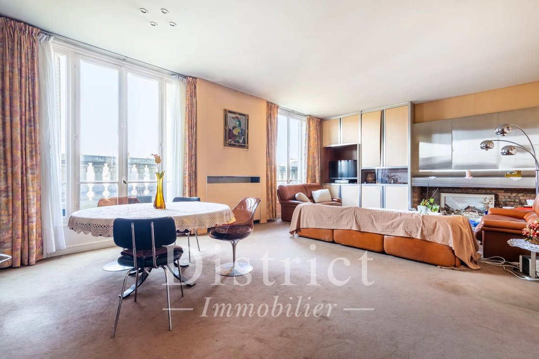 Apartment in Belleville-Saint Maur, Paris 11e Arrondissement, Paris 2 - 18553256
