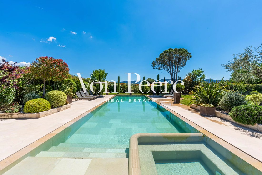 House in Saint-Rémy-de-Provence, Provence-Alpes-Côte d'Azur, France 2 - 18549475