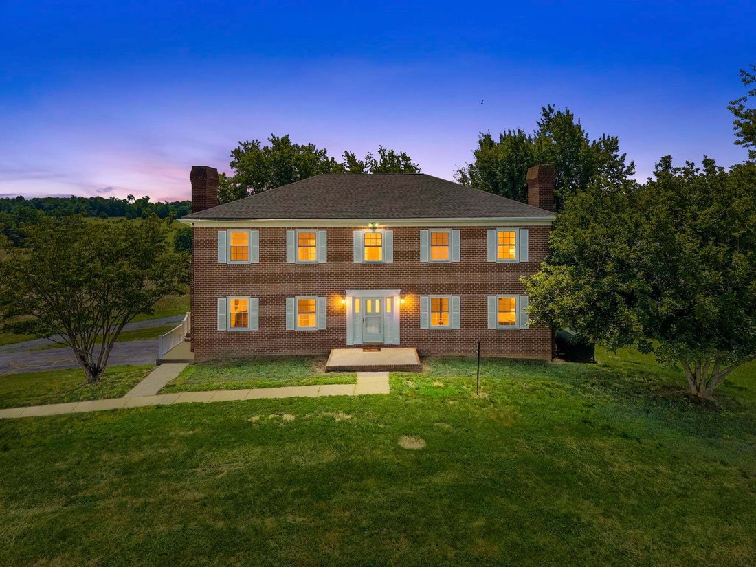 House in Staunton, Virginia, United States 5 - 18430961