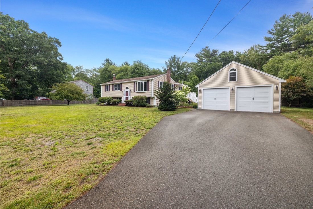House in Pembroke, Massachusetts, United States 2 - 18550685