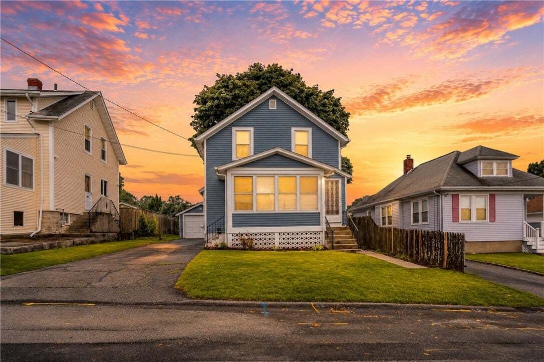 East Providence, Rhode Island, United States 1 - 18550993