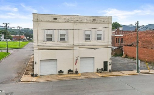 House in Erwin, Tennessee, United States 1