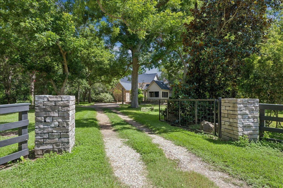 House in Rosharon, Texas, United States 2 - 18552906
