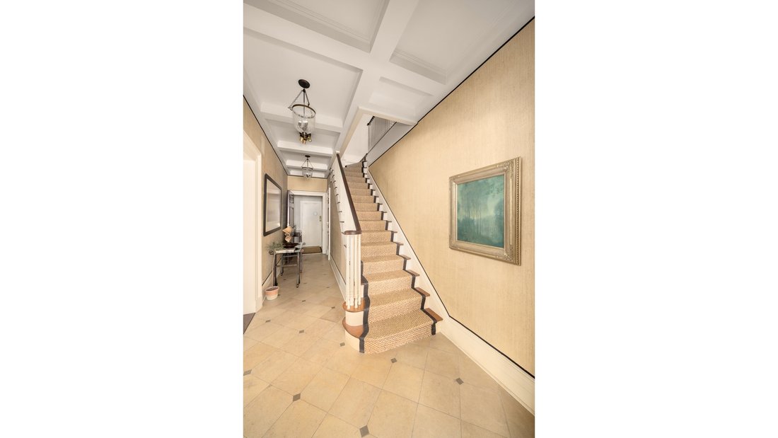 Co Op in New York, New York, United States 5 - 18553162