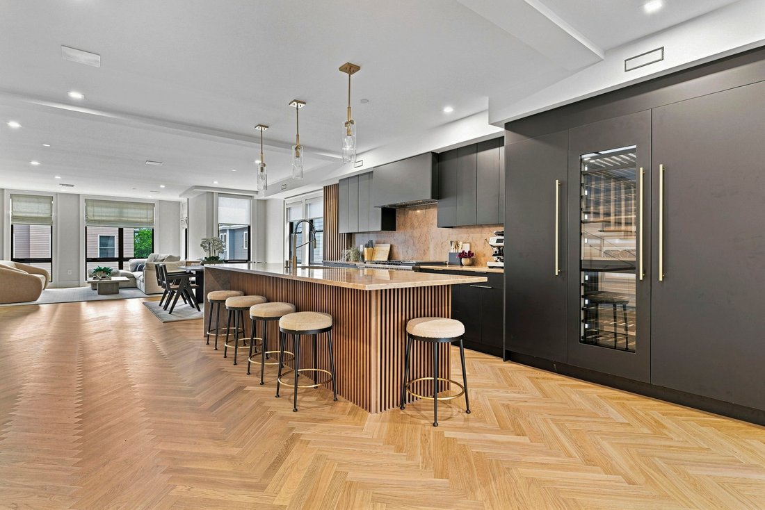 Condo in Boston, Massachusetts, United States 1 - 18550455