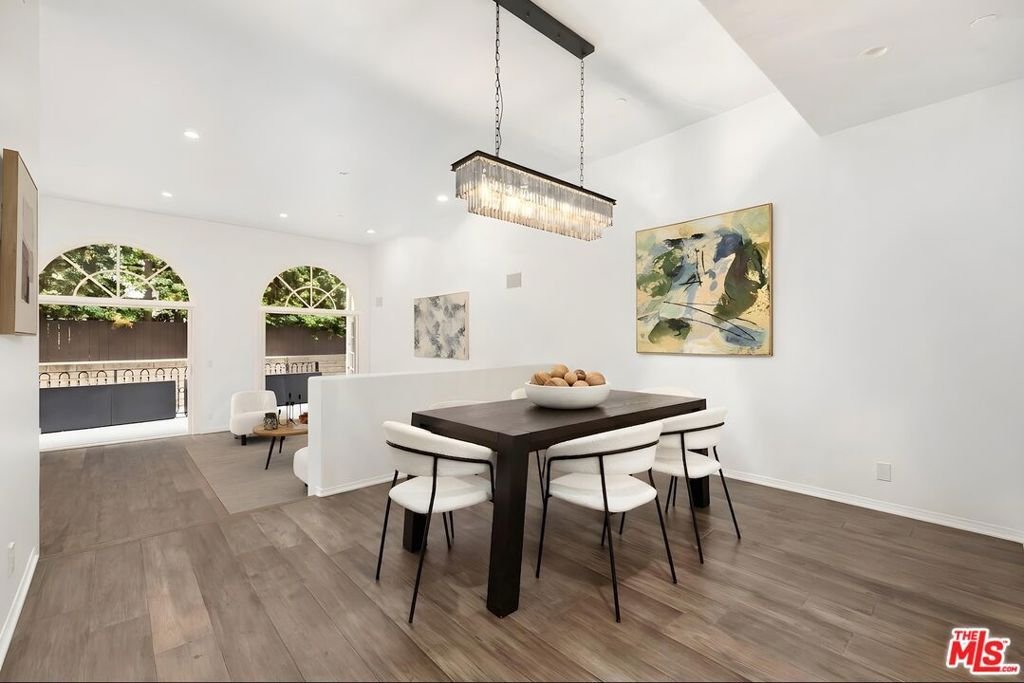 Condo in Los Angeles, California, United States 4 - 18551033