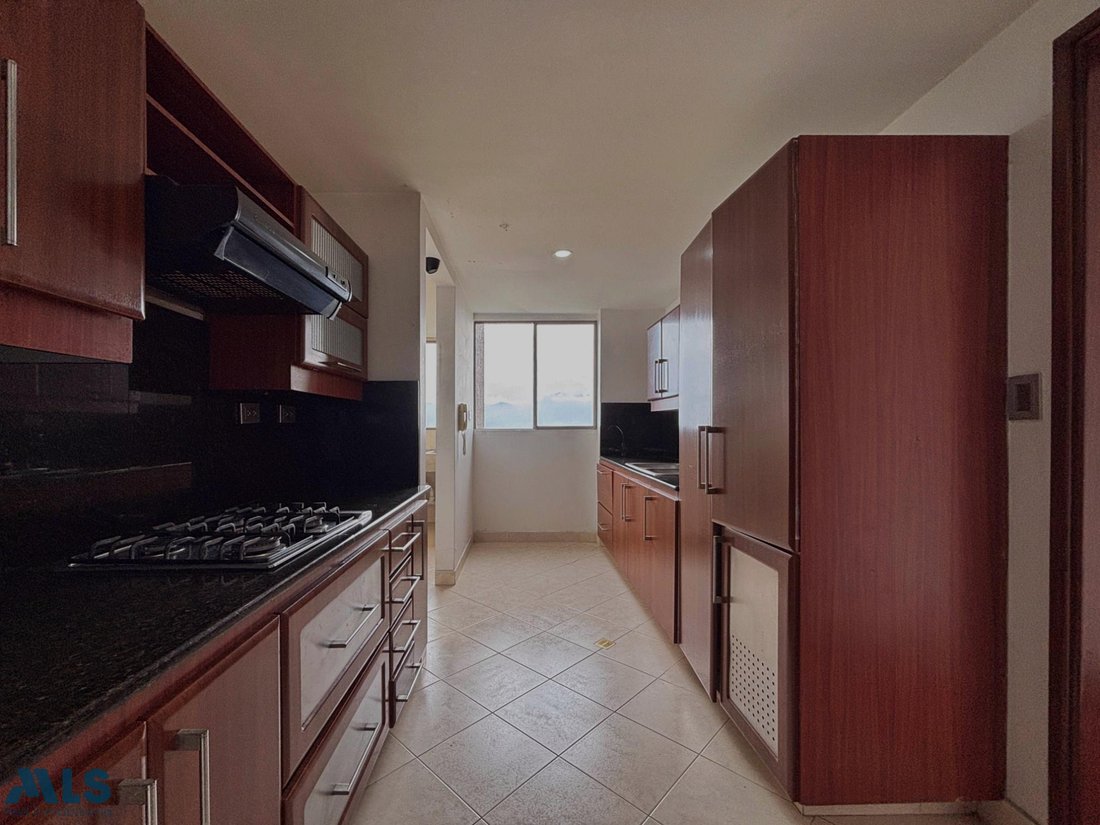Apartment in Medellín, Antioquia, Colombia 5 - 18549220