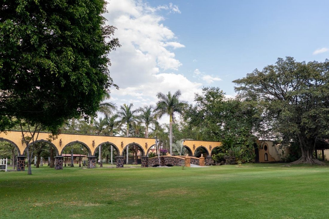 House in Atlacholoaya, Morelos, Mexico 2 - 18550492