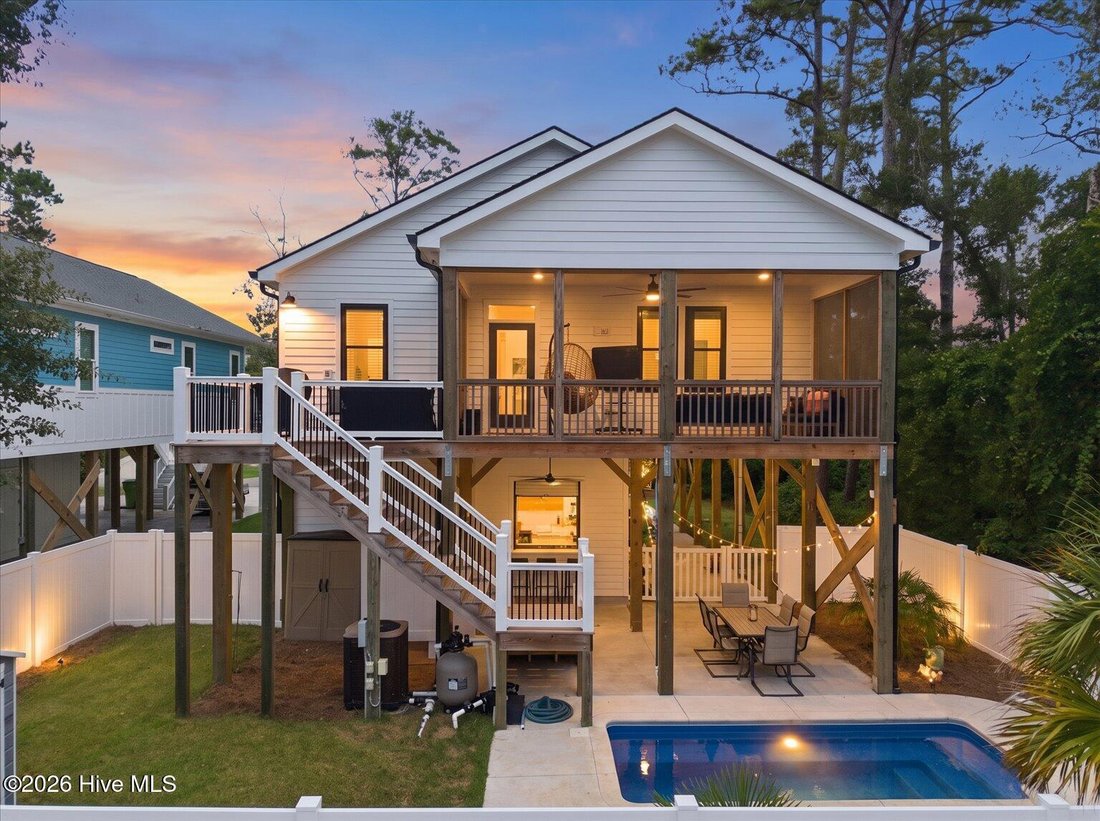 House in Oak Island, North Carolina, United States 3 - 18551776