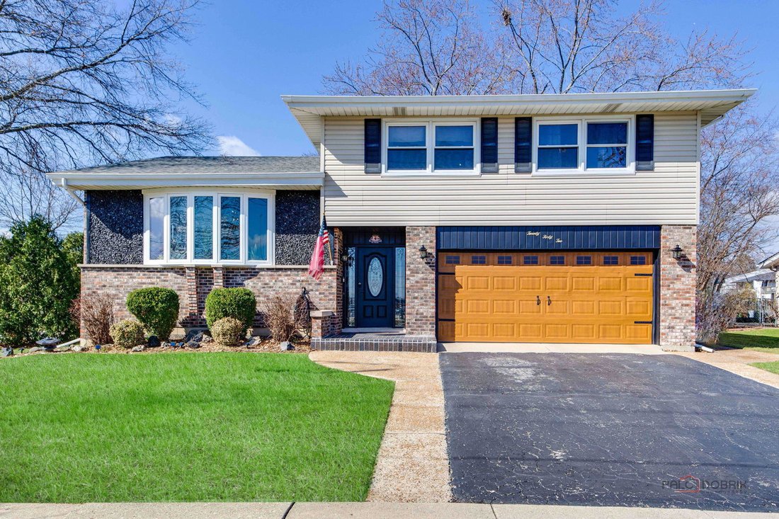 House in Arlington Heights, Illinois, United States 1 - 18552620