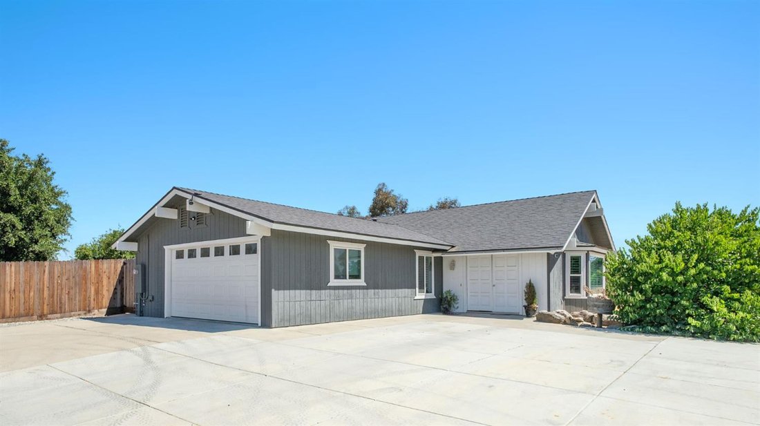 Clovis, California, United States 2 - 18551613
