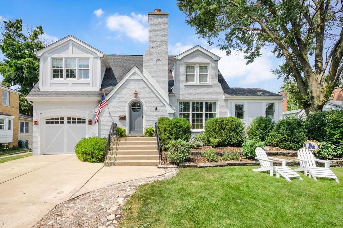 House in Clarendon Hills, Illinois, United States 1 - 18550052