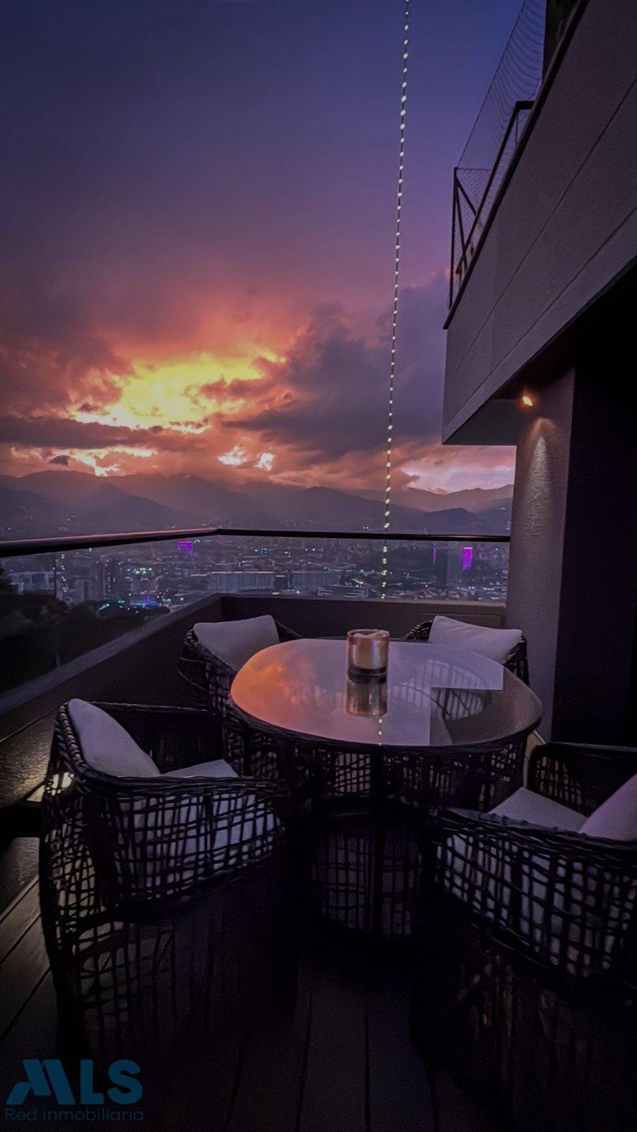 Apartment in Medellín, Antioquia, Colombia 4 - 18549071