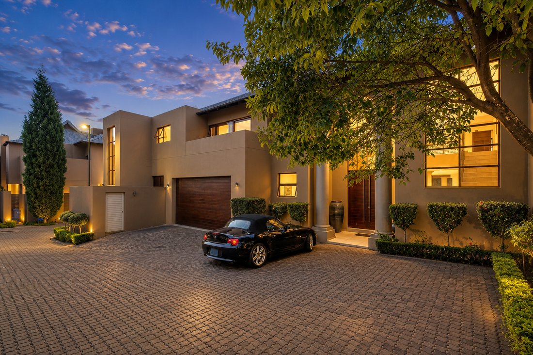 House in Sandton, Gauteng, South Africa 3 - 17908222