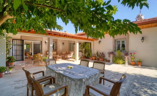 House in İzmir, İzmir, Turkey 1