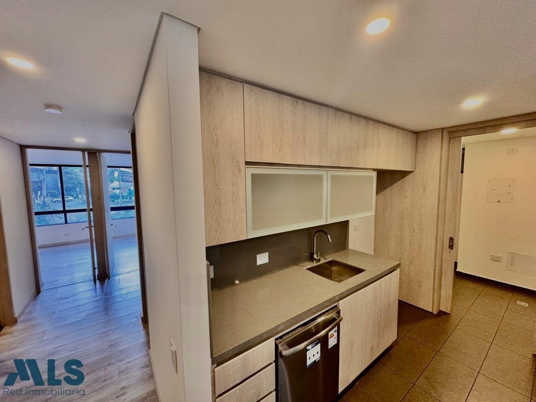 Apartment in Medellín, Antioquia, Colombia 4 - 18549054