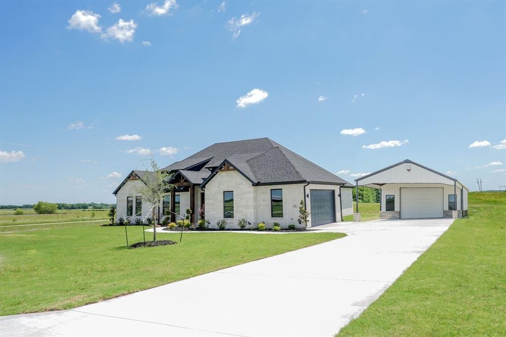House in Celeste, Texas, United States 2 - 18552779