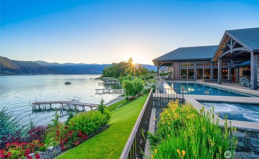 House in Chelan, Washington, United States 1
