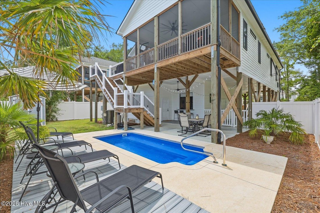 House in Oak Island, North Carolina, United States 4 - 18551776