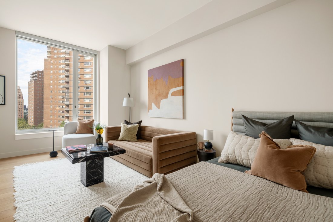New York, New York, United States 1 - 18553132