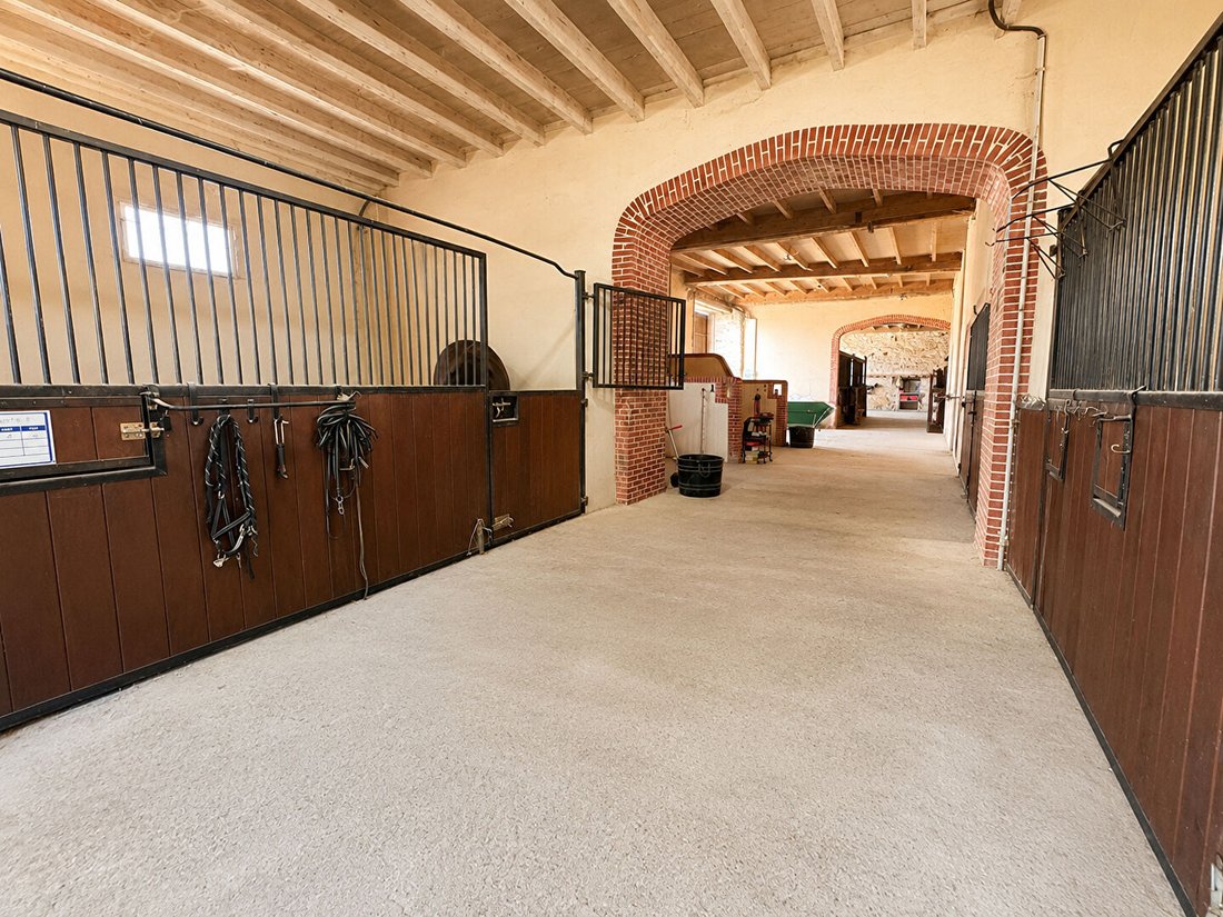 Villa in Nangis, Ile-de-France, France 4 - 18405366