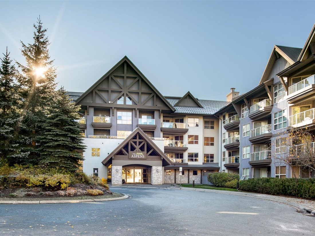House in Whistler, British Columbia, Canada 1 - 18554053