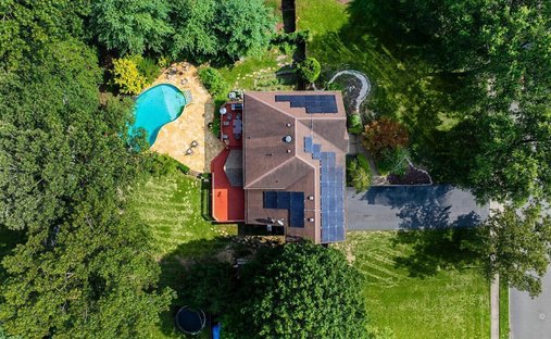House in Manalapan Township, New Jersey, United States 1