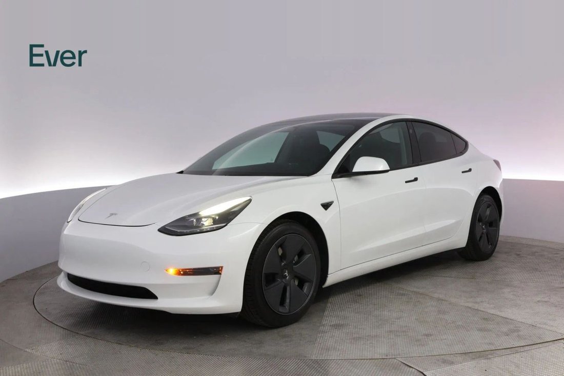 Sedan in San Francisco, CA, United States 2 - 18451696