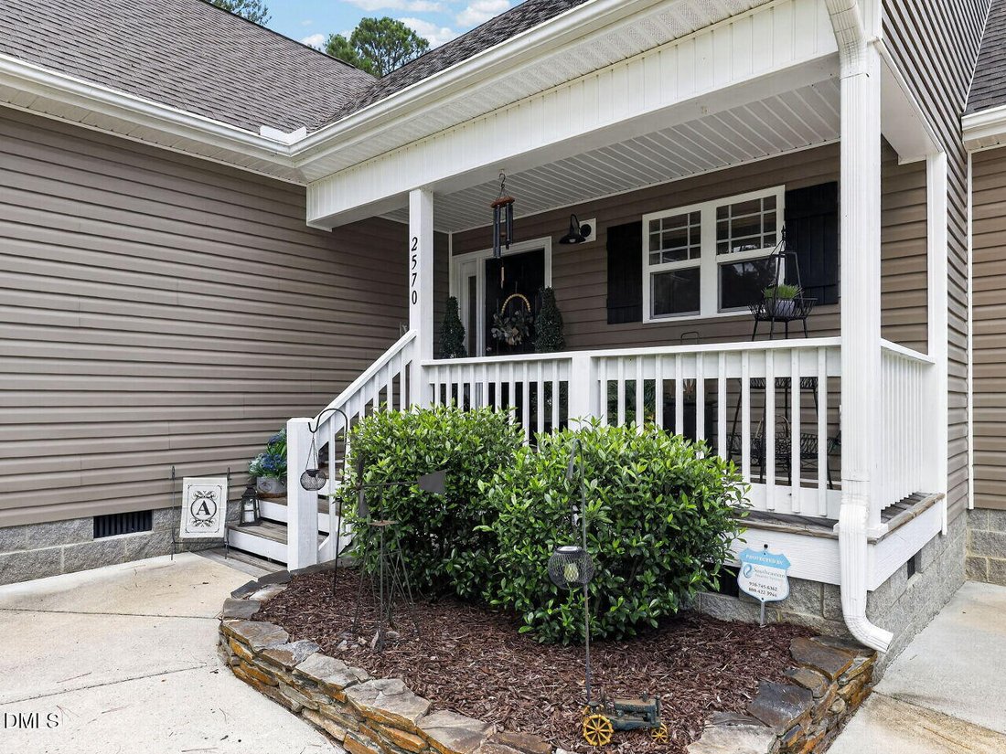 House in Benson, North Carolina, United States 3 - 18552180