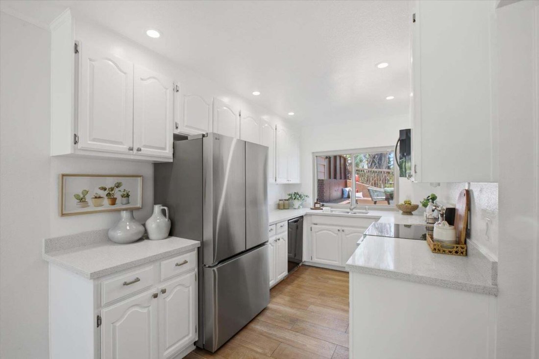 Townhouse in Cupertino, California, United States 2 - 18542783