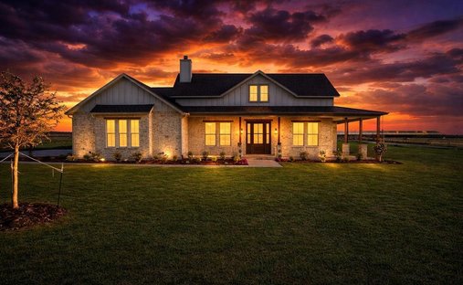 House in Celeste, Texas, United States 1