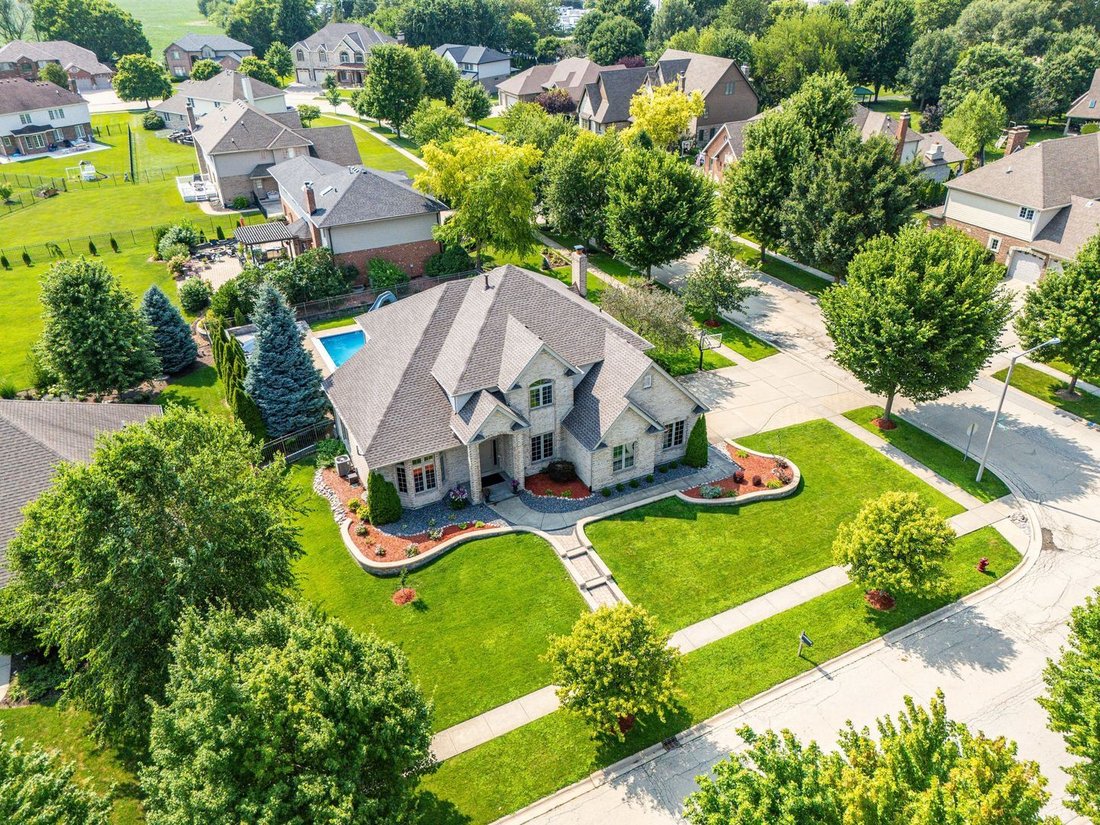 House in New Lenox, Illinois, United States 3 - 18552663