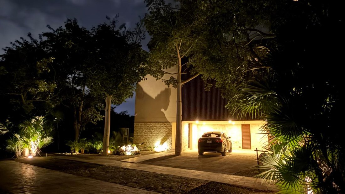 House in Yucatán Country Club, Yucatan, Mexico 1 - 18549042