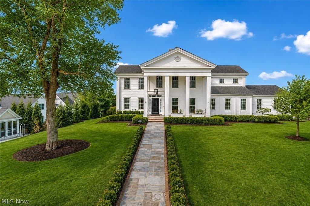 House in Novelty, Ohio, United States 1 - 18276557