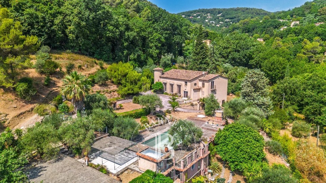 House in Grasse, Provence-Alpes-Côte d'Azur, France 1 - 18549652
