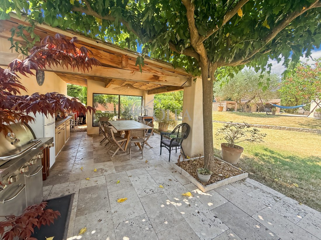 Villa in Uzès, Occitania, France 4 - 18554220