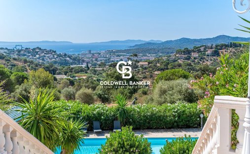 Villa in Nord Est, Bormes-les-Mimosas, France 1