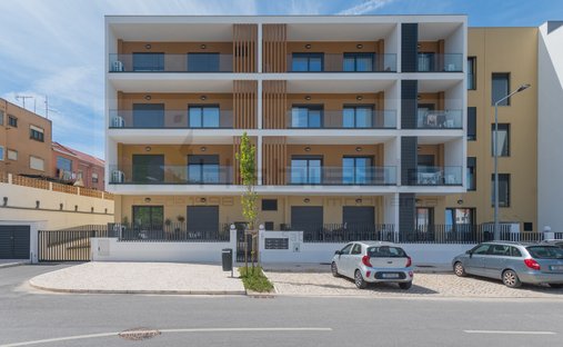 Apartment in Malveira e Sao Miguel de Alcainca, Lisbon, Portugal 1
