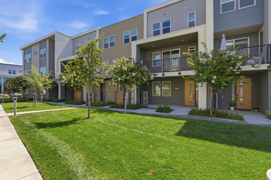 Townhouse in San Jose, California, United States 2 - 18551653