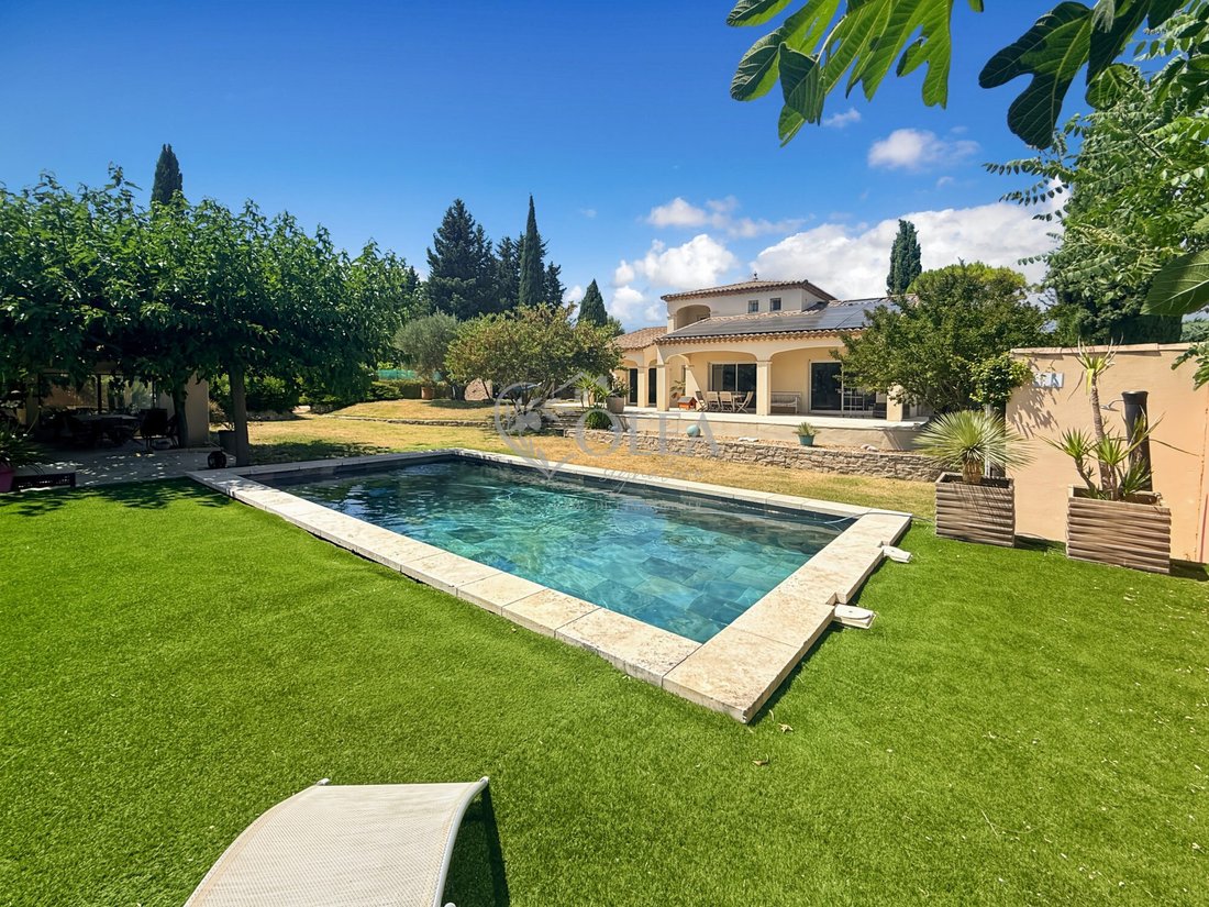 Villa in Uzès, Occitania, France 3 - 18554220