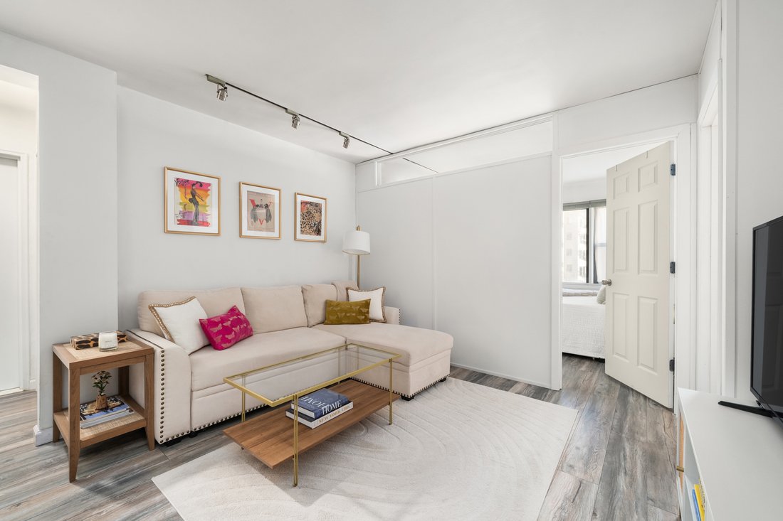 Condo in New York, New York, United States 3 - 18553076