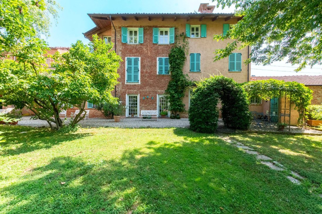 Villa in Tonco, Piedmont, Italy 1 - 18553960