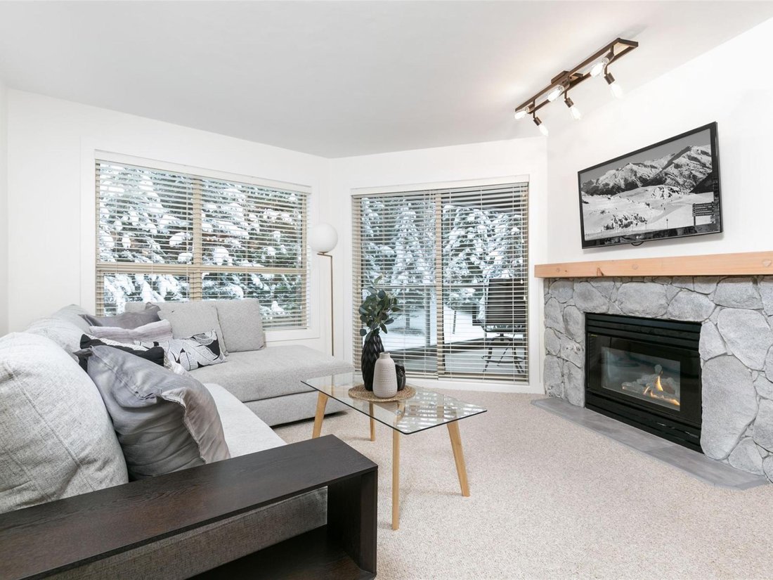 House in Whistler, British Columbia, Canada 2 - 18554053