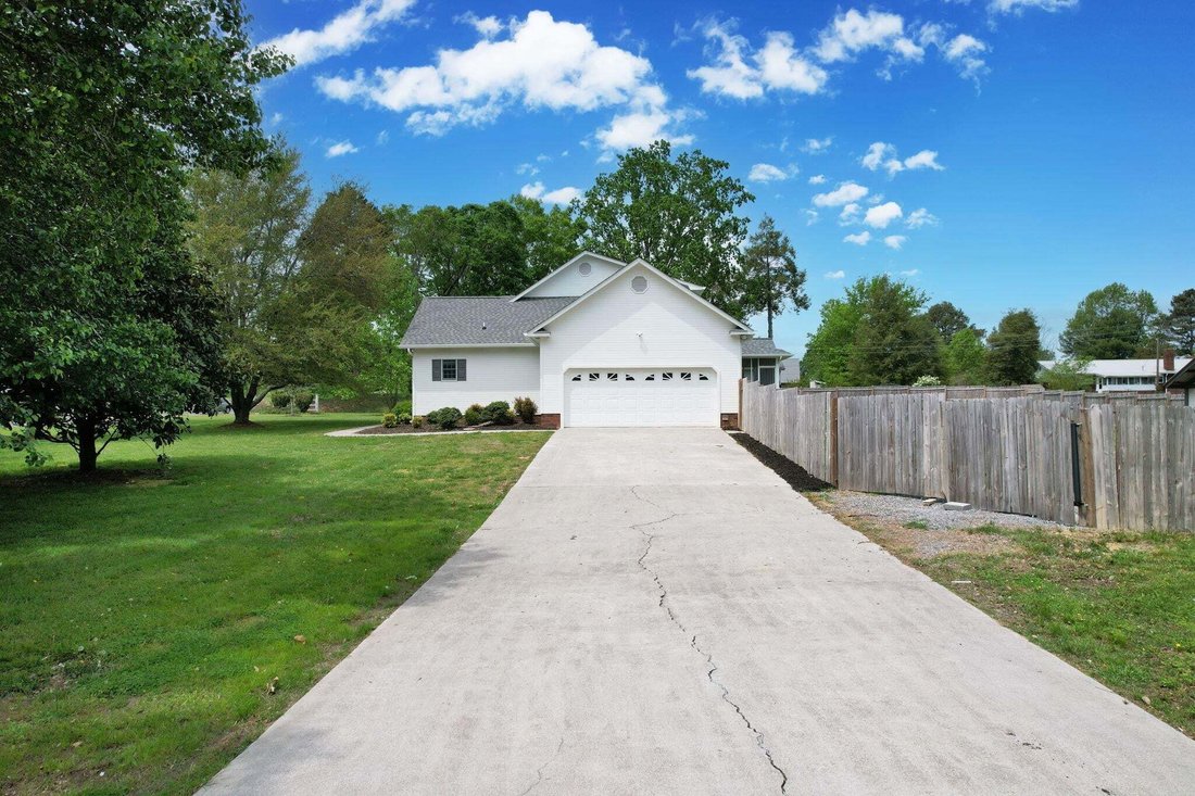 House in Cleveland, Tennessee, United States 5 - 18552130